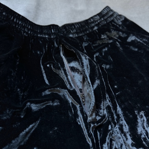 BALENCIAGA Unisex Velvet Shorts NWT - Picture 5 of 8